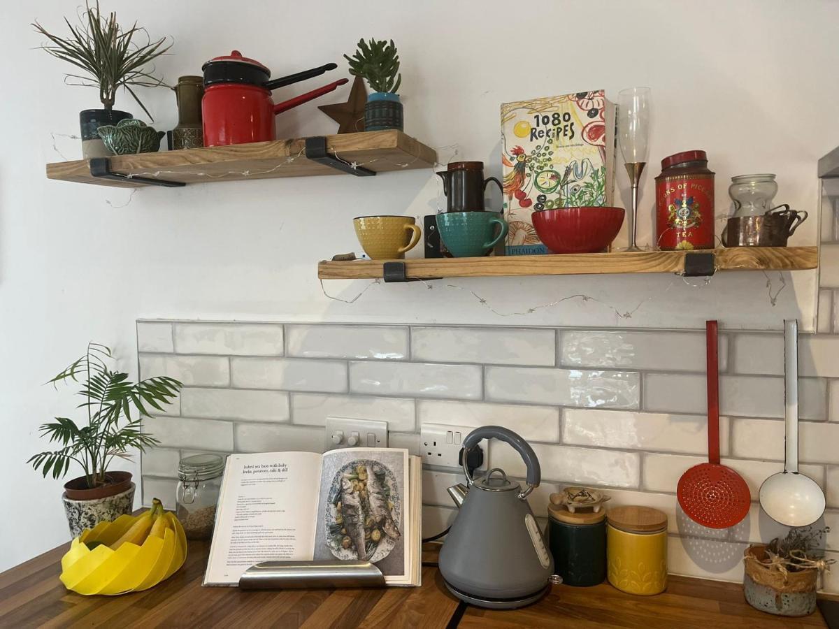 Beach, Hills, Food, Scenic Walks-The Kelp House. Peacehaven Esterno foto