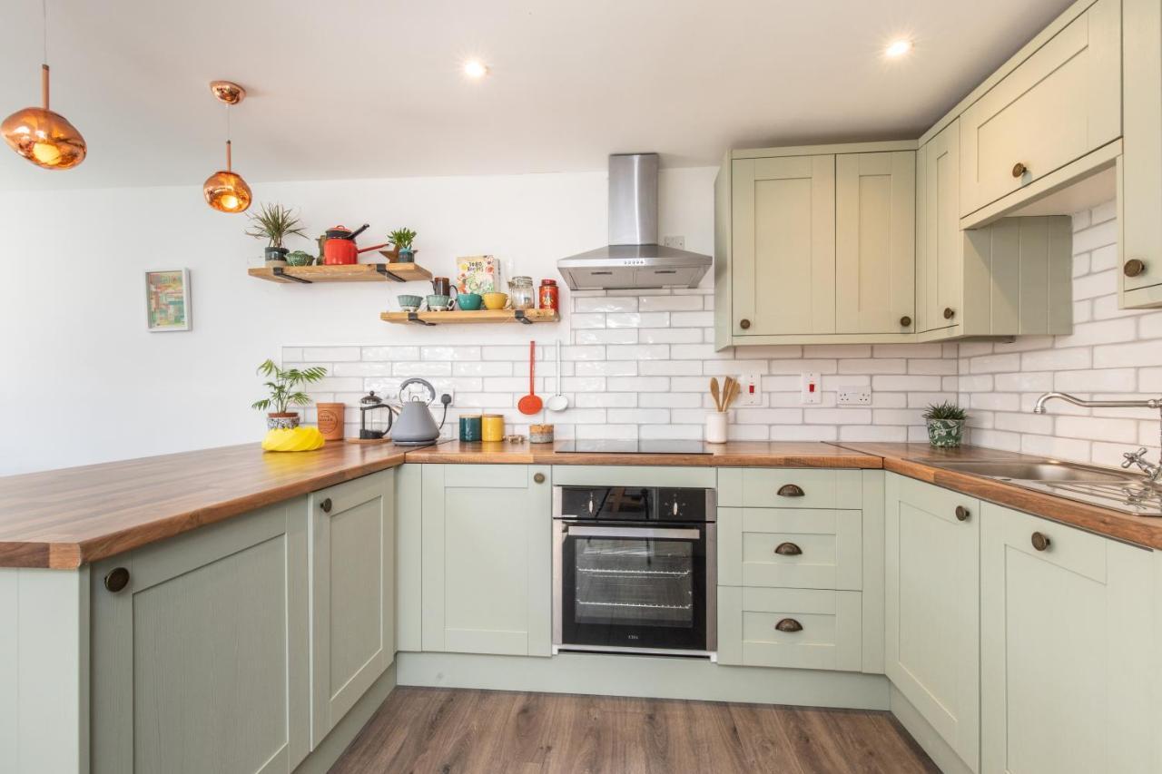 Beach, Hills, Food, Scenic Walks-The Kelp House. Peacehaven Esterno foto